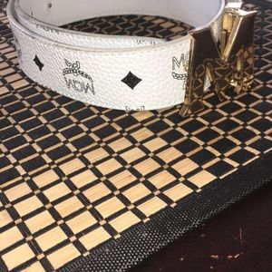 White and gold mcm belt